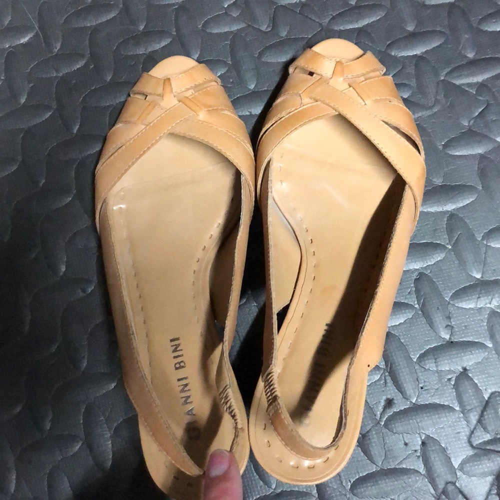 Tan Wedges - Picture 3 of 5